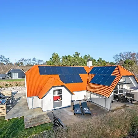 Malti - 1-3km From The Sea By Interhome *