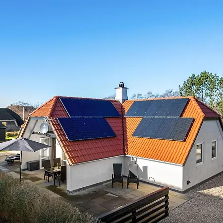 Malti - 1-3km From The Sea By Interhome